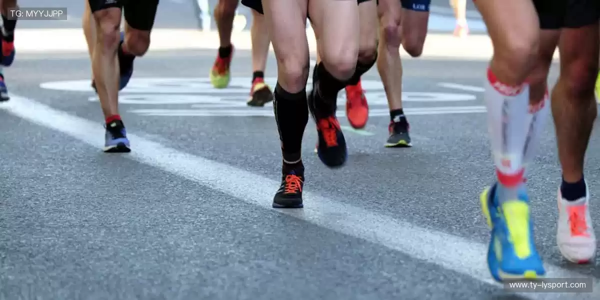 🌟 从赛场到生活，周边让热爱无处不在！